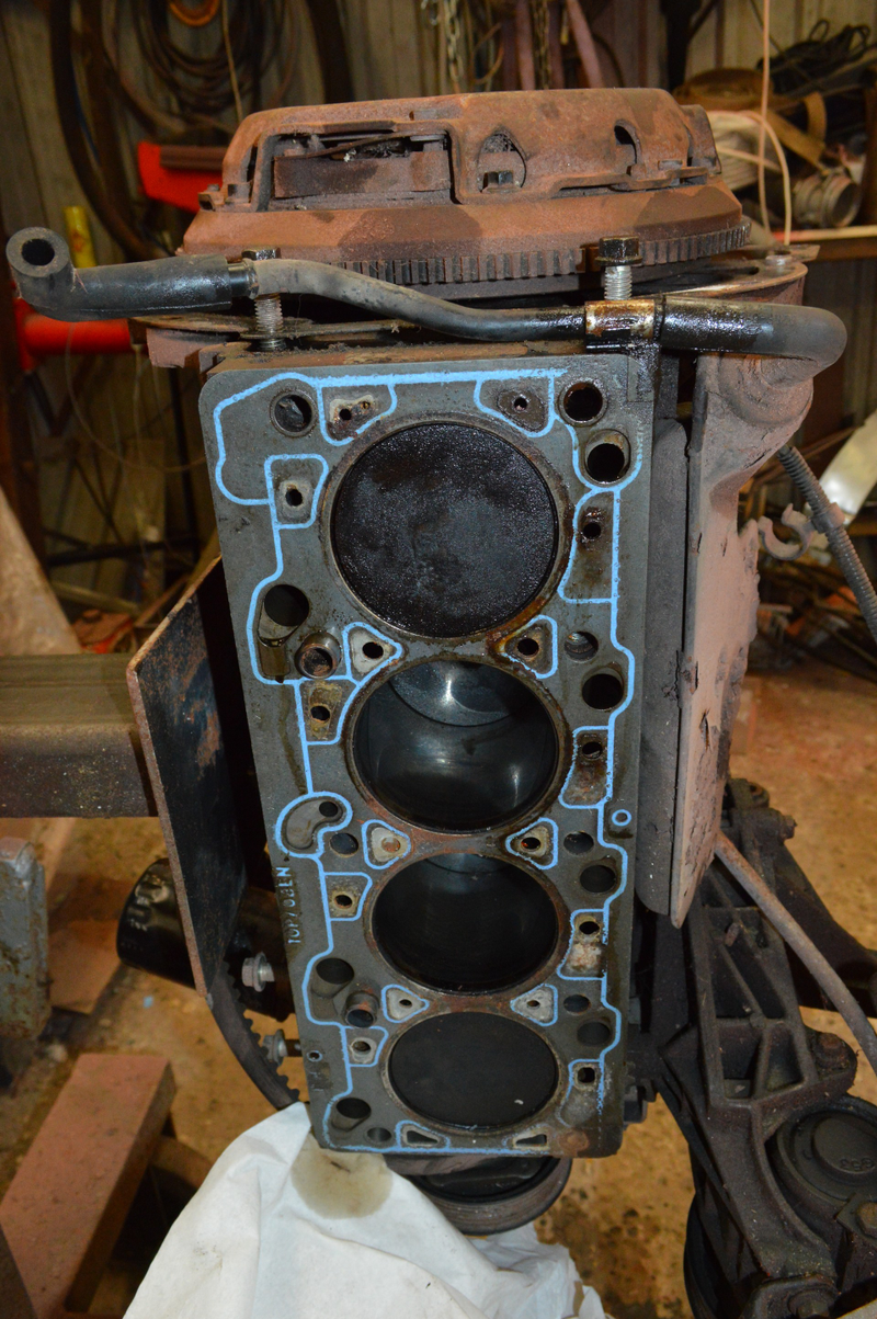 Illustration for article titled Waiting for parts, Engine Prep.